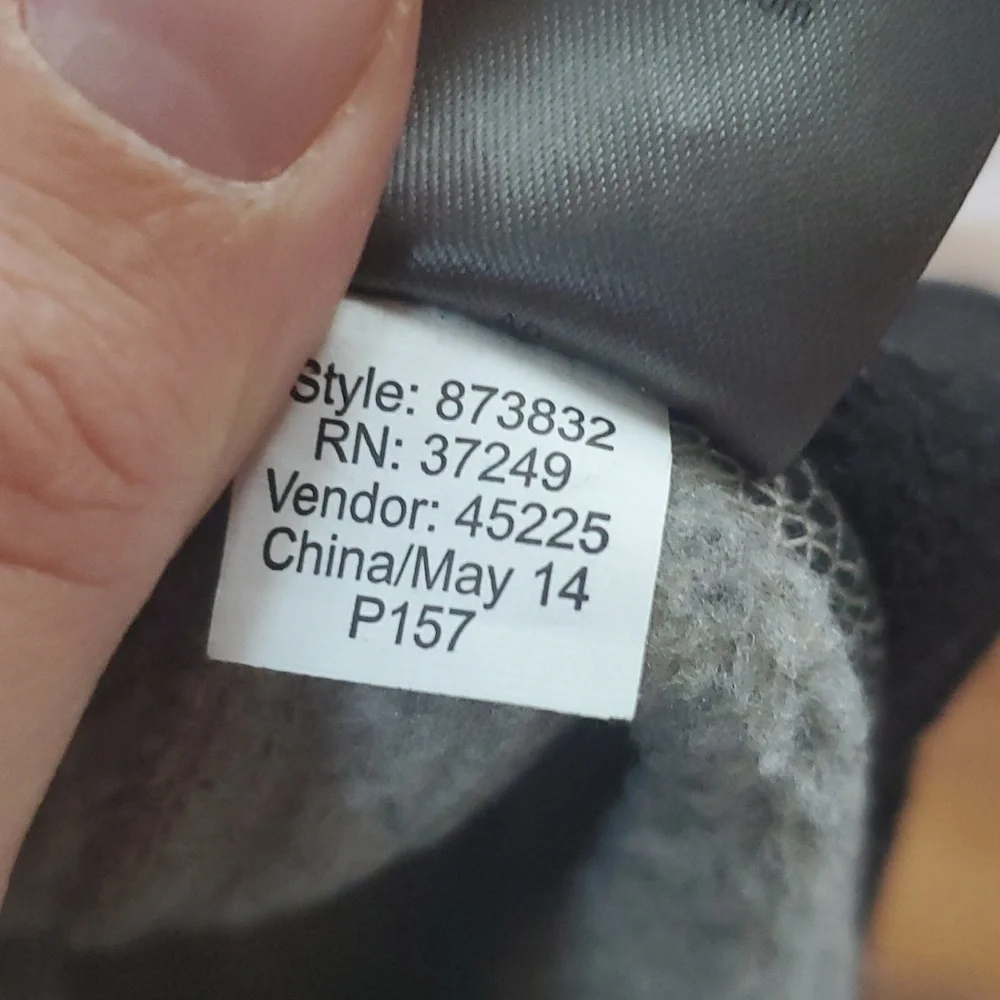 REI unisex gray